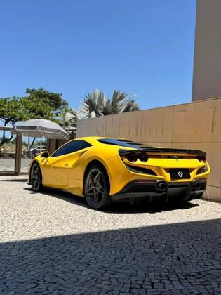 FERRARI F8 TRIBUTO 3.9 V8 TURBO GASOLINA F1-DCT